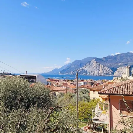 Rosa E Lavanda Apartment Malcesine